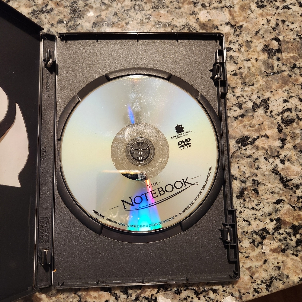 The Notebook DVD - Picture 2 of 2
